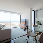 Boutique Rentals- Bliss By The Sea Apt- Ocean Views In Foz Apartman