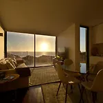 Boutique Rentals- Bliss By The Sea Apt- Ocean Views In Foz Apartman *