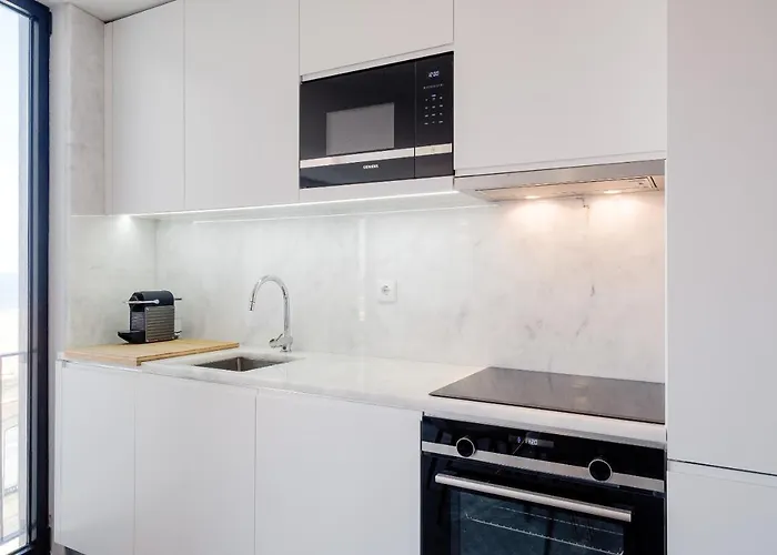 Boutique Rentals- Bliss By The Sea Apt- Ocean Views In Foz * Oporto