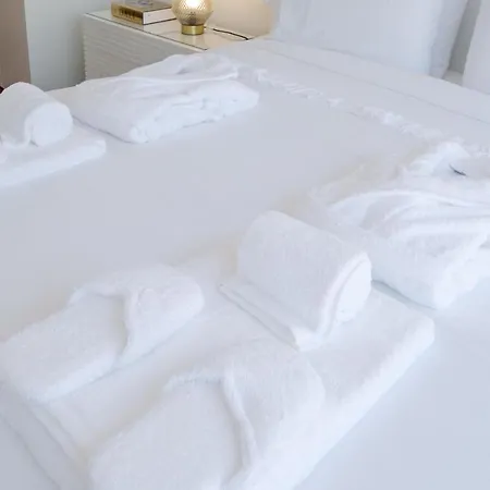 Boutique Rentals- Bliss By The Sea Apt- Ocean Views In Foz Apartment