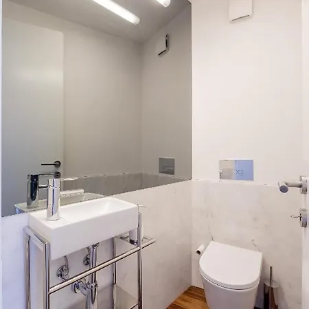 Boutique Rentals- Bliss By The Sea Apt- Ocean Views In Foz شقة *