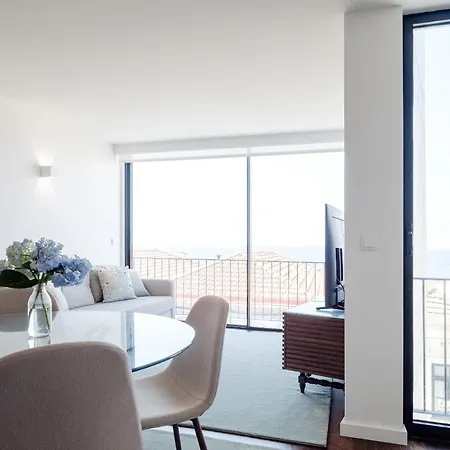 Apartment Boutique Rentals- Bliss By The Sea Apt- Ocean Views In Foz