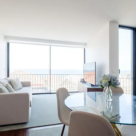Boutique Rentals- Bliss By The Sea Apt- Ocean Views In Foz