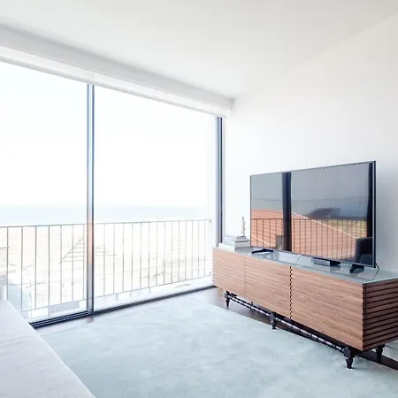 アパート Boutique Rentals- Bliss By The Sea Apt- Ocean Views In Foz ポルト