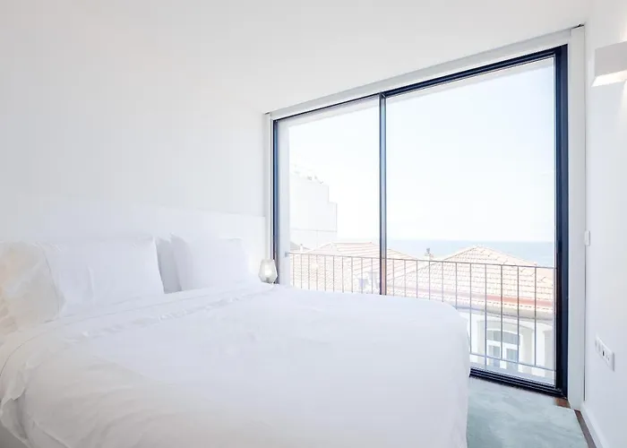 Boutique Rentals- Bliss By The Sea Apt- Ocean Views In Foz アパート ポルト